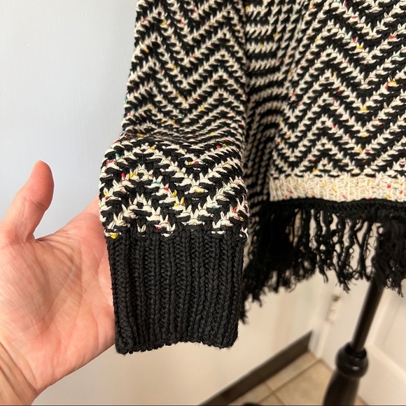 Janice Apparel Waterfall Open Front Fringe Knit Cardigan Sweater NWT - Picture 10 of 16